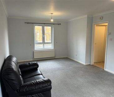 Victoria House, 1 Victoria Place, Epsom, Surrey, KT17 1BX - Photo 2