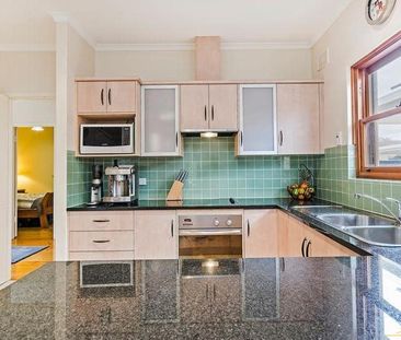 3 Bedroom Home Ideally Located within a Short Walk of the Beach - Photo 5