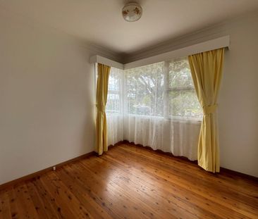THREE BEDROOM HOUSE IN FAIRFIELD WITH GREAT LOCATION! - Photo 3
