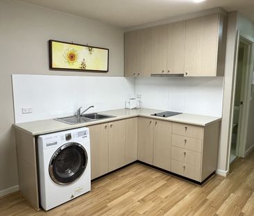 MODERN FURNISHED STUDIO APARTMENT - Photo 2