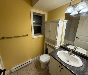 Cozy Suite in Central Abbotsford - Photo 5