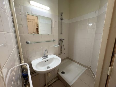 Location Appartement 2 pièces 44m² GRENOBLE 38000 - Photo 4