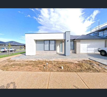 8 Phoenix Avenue, Riverlea Park, SA 5120 - Photo 2