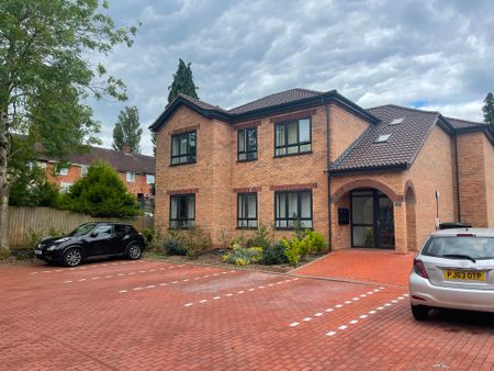 Modern & Spacious 1st Floor Apartment with Parking for Rent in Birmingham - Photo 2