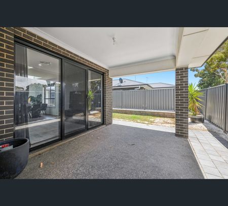 38 Elanora Avenue, Morphett Vale, SA 5162 - Photo 5