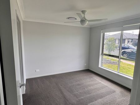 Home For Rent - Photo 5