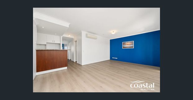 Coastal Apartment Steps from Rockingham Beach - Photo 1