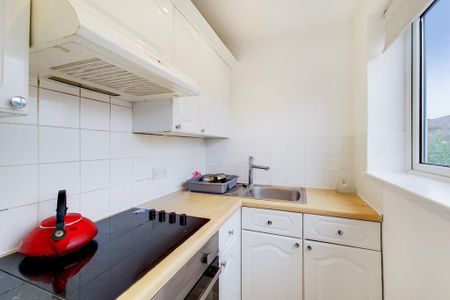 1 bedroom flat to rent - Photo 2