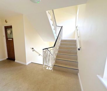 2 bedroom flat to rent - Photo 6