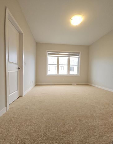 For Lease - 23 Freeman Williams Street, Markham, Ontario - Photo 3