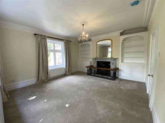 6 bedroom semi-detached house to rent - Photo 1