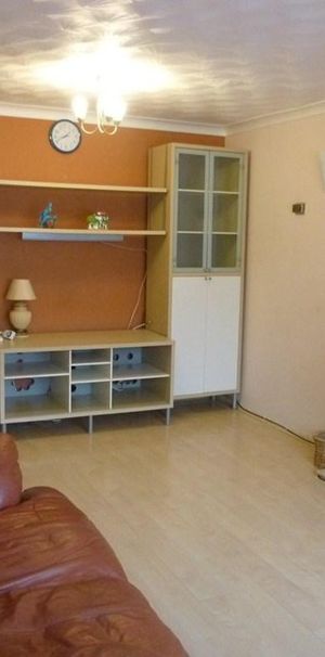 4 bedroom terraced house to rent - Photo 1