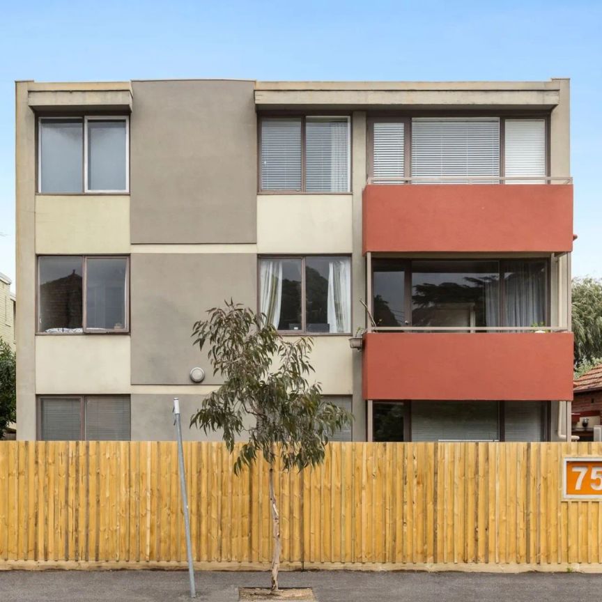 Unit 8/75 Hotham Street, Balaclava. - Photo 1