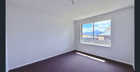 Fresh, Bright & Ready to Move In – 3 Bedroom Home in Herdsmans Cove - Photo 4