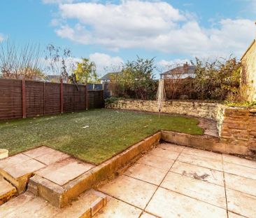 1 bedroom in a house share to rent - Photo 4