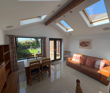 Clos Y Nant, Gorseinon, Swansea, SA4 4ZQ - Photo 1