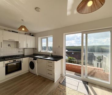 3 bedroom semi-detached house to rent - Photo 6