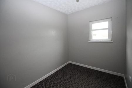 26 Nelson Street, Carrickfergus, BT38 8AR - Photo 5