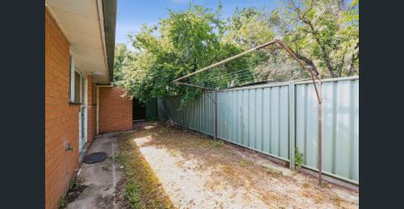 Beautifully Presented Unit in a Prime Bendigo Location - Photo 5