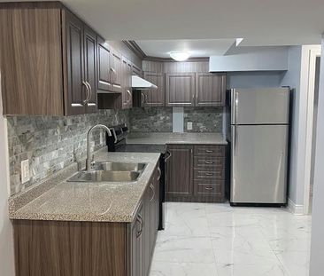 For Lease - 3 Stedford Crescent, Brampton, Ontario - Photo 2