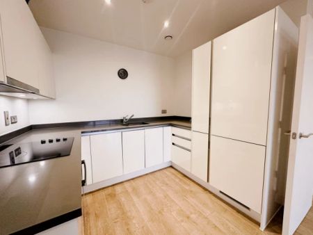 1 Bedroom 1 Bathroom Flat103 - Photo 5