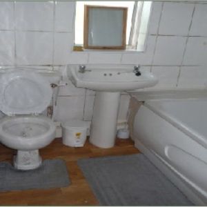 4 Bed Terraced House, Kelso Gardens, LS2 - Photo 3