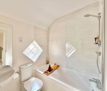 Clifton View Close - Photo 1