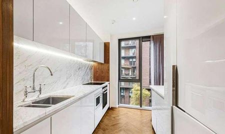 (l), Ambassador Building, Embassy Gardens, Nine Elms, SW11 - Photo 2