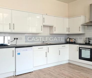7 bedroom flat share to rent - Photo 3