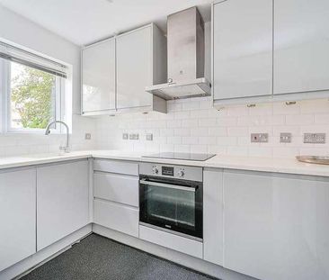 Abbeyfields Close, West Twyford, NW10 - Photo 4