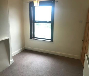 South Broadway Street, Staffordshire, Burton upon Trent, DE14 - Photo 2