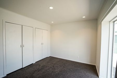 Fresh, Bright & Ready to Move In! - Photo 4