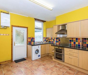 3 bedroom terraced house to rent - Photo 3