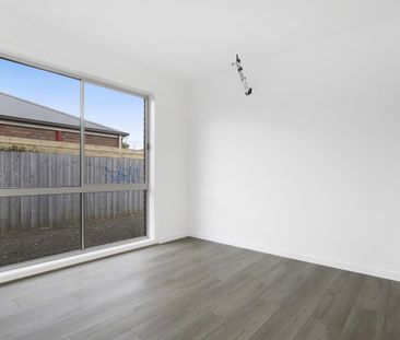 8/111 Bellarine Highway, Newcomb VIC 3219 - Apartment For Rent | Do... - Photo 4