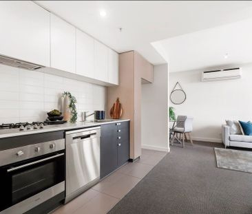 NORTH-FACING WITH CONTEMPORARY FLAIR - Photo 4