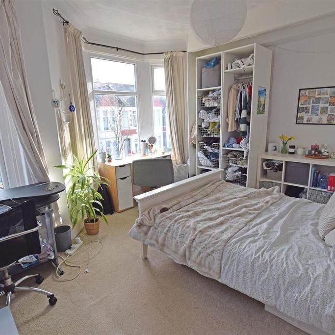 4 bedroom terraced house to rent - Photo 1