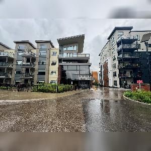 Luxury 2 Bed 2 Bath Balcony Condo Sherwood Park - Photo 3