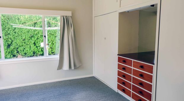 PRIVATE & COMFORTABLE - Photo 1