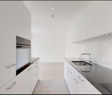 Beautiful Living - Photo 5