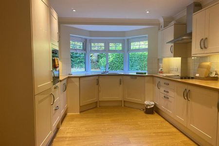 3 bedroom terraced house to rent - Photo 4