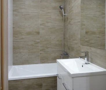 Podnájem zrekonstruovaného bytu 1+kk s lodžií, 29 m - Photo 3