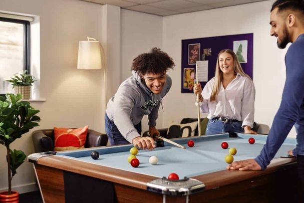 Silver Studio - Photo 1