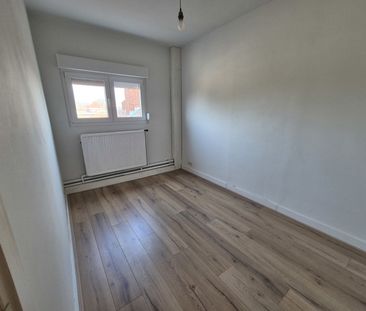 Charmante halfopen woning met 3 slaapkamers en prachtige tuin te huur. - Foto 2