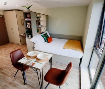 Standard Studio - Photo 1