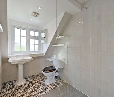 SHORT TERM - A three bedroom cottage located in Temple with river f... - Photo 6