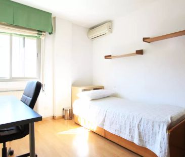Room in a shared 3-bedroom apartment for rent in Pacífico, bills included, professionals and students only - Photo 6