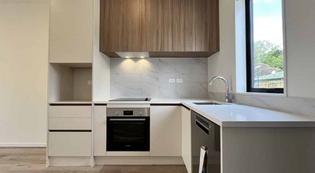 Mangere Bridge Living – Comfortable. Convenient. Ideal. - Photo 3