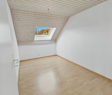 Charmante und modernisierte 4.5-Zimmer-Wohnung in Walliswil b. Wangen - Photo 3