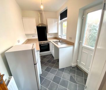 2 bedroom flat to rent - Photo 6