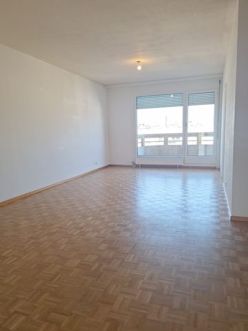 Appartement de 4 pièces avec balcon à Plainpalais - Photo 2